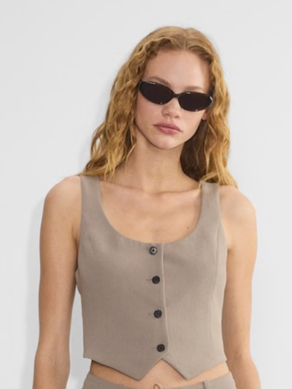 Aritzia Taupe Button-Front Cropped Tank